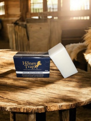 The Honey Trap Bright White Wash Bar